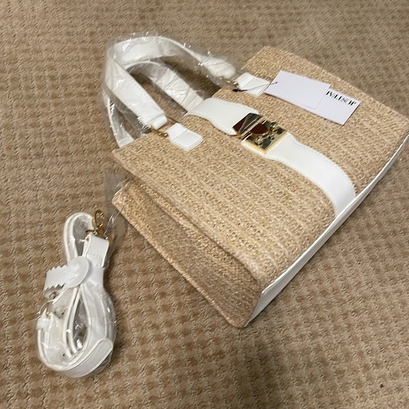 JustFab Tan and White Straw Purse with Structured Design - Picture 10 of 11
